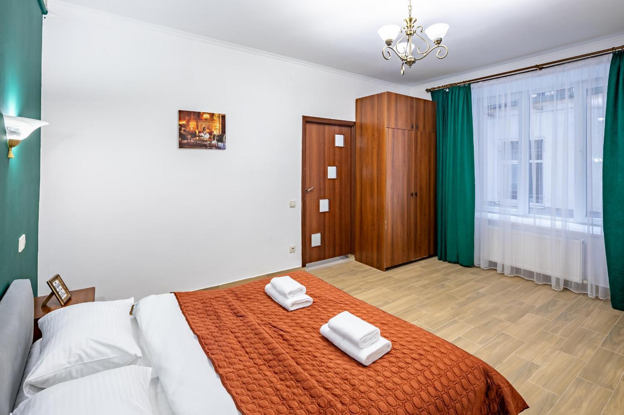 Complex Of Central Apartments Львов Экстерьер фото